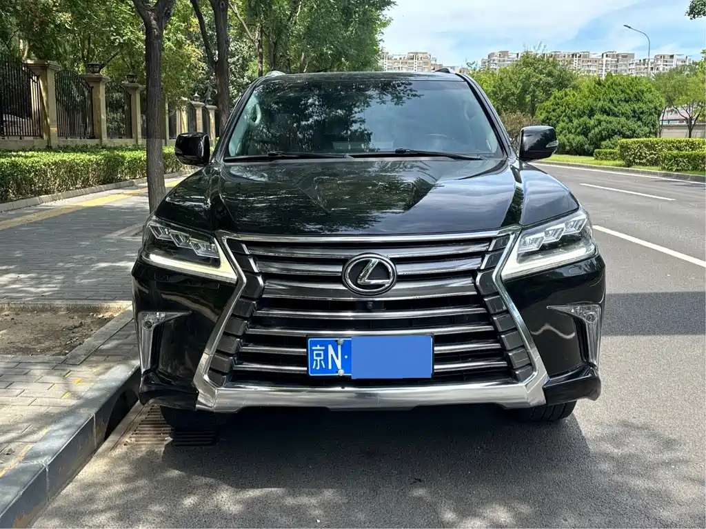 Lexus LX 2019 — фото 2