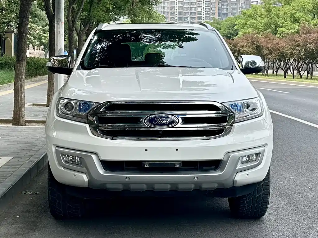 Ford Everest 2017 — фото 2