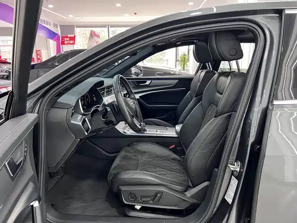 Audi A6L 2021