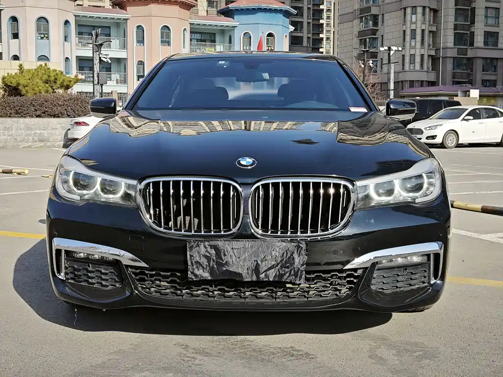 BMW 7 Series 2017 — фото 2