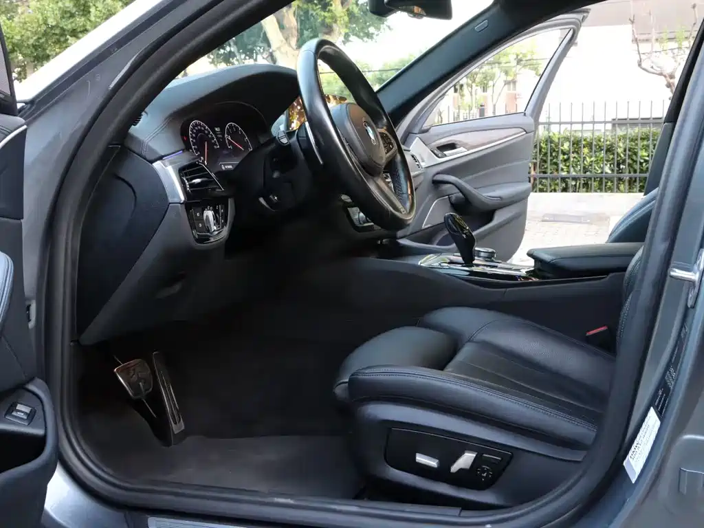 BMW 5 Series 2020