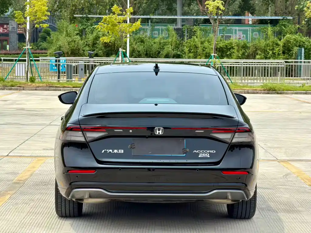 Honda Accord 2023 — фото 4