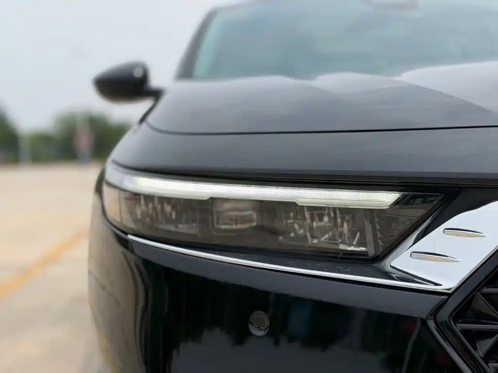 Honda Accord 2023 — фото 27