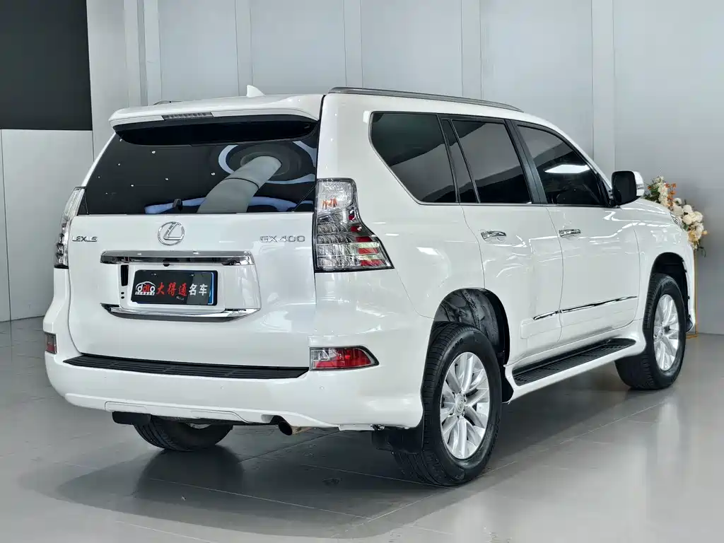 Lexus GX 2017 — фото 3