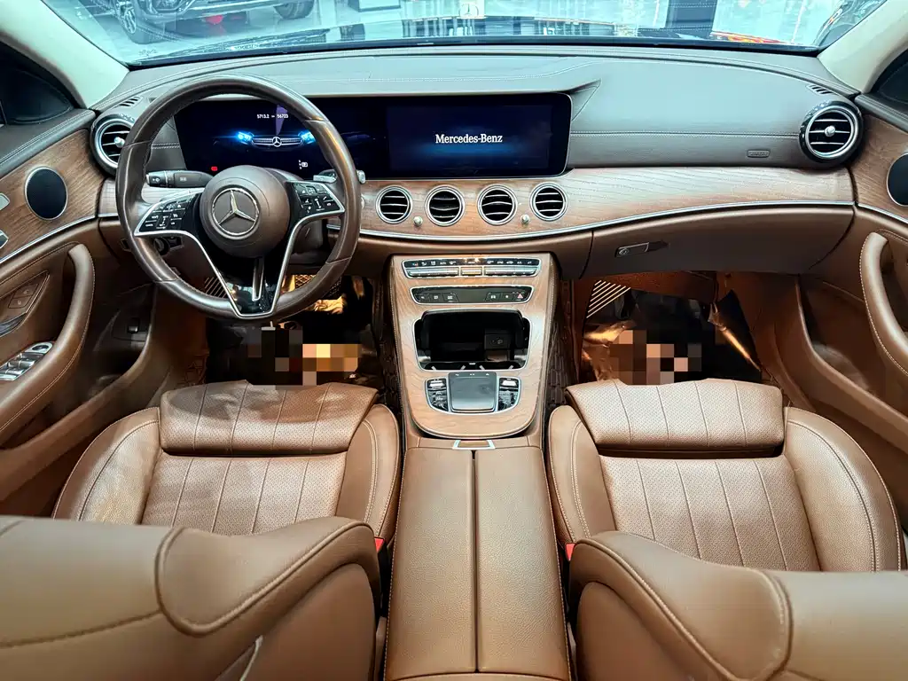 Mercedes-Benz E-Class 2022