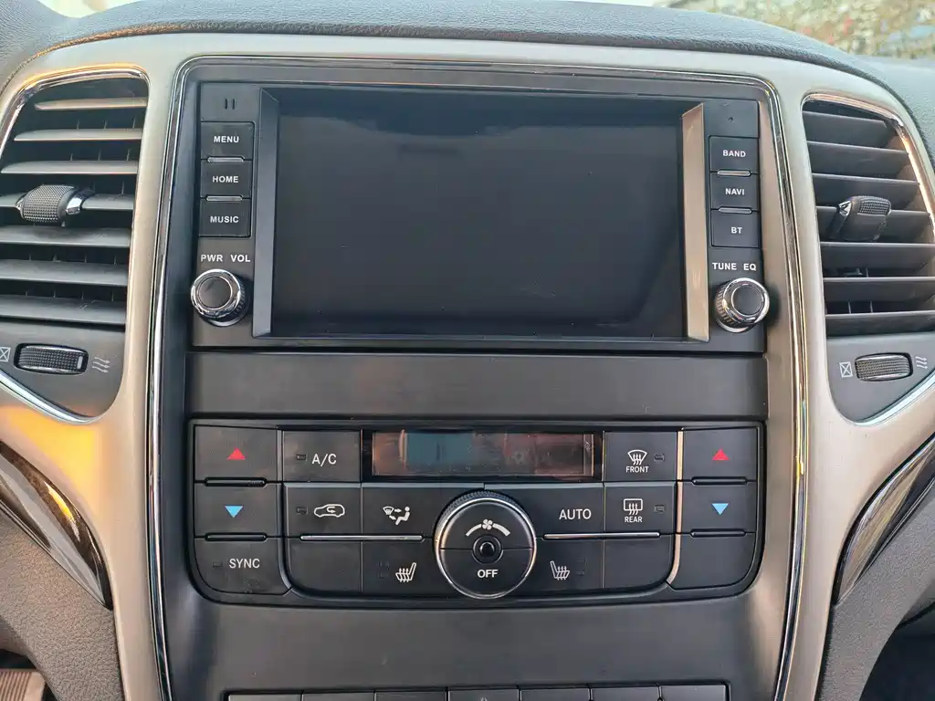 Jeep Grand Cherokee 2013 — фото 17