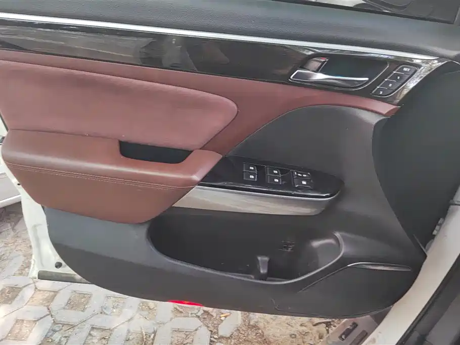 GAC Motor Trumpchi GS8 2018