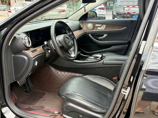 Mercedes-Benz E-Class 2016
