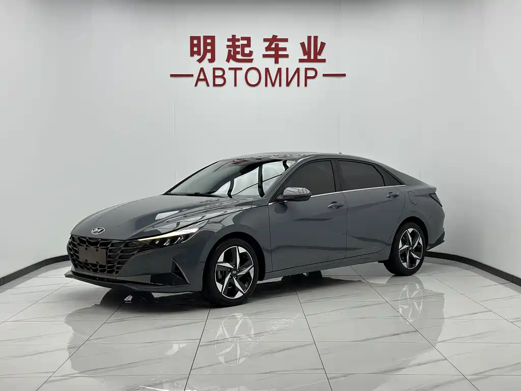 Hyundai Elantra 2023