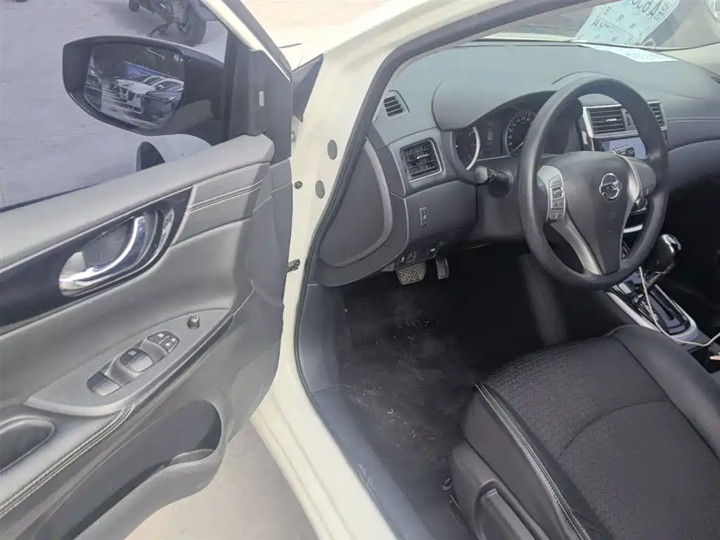 Nissan Tiida 2019 — фото 16