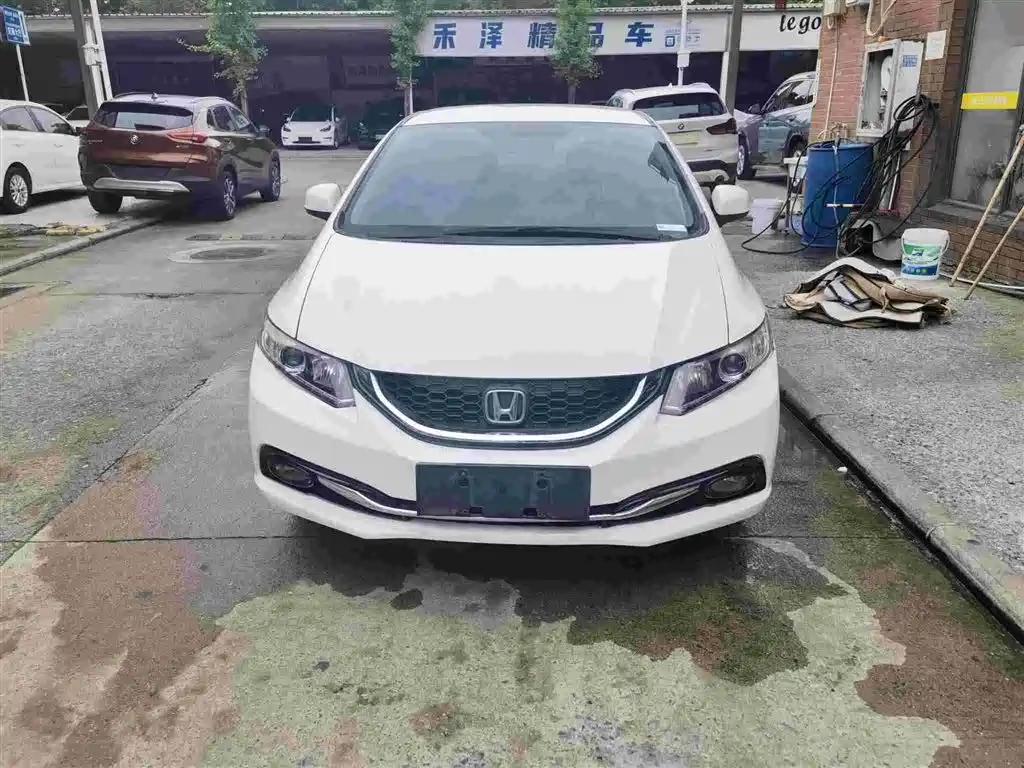 Honda Civic 2015 — фото 2