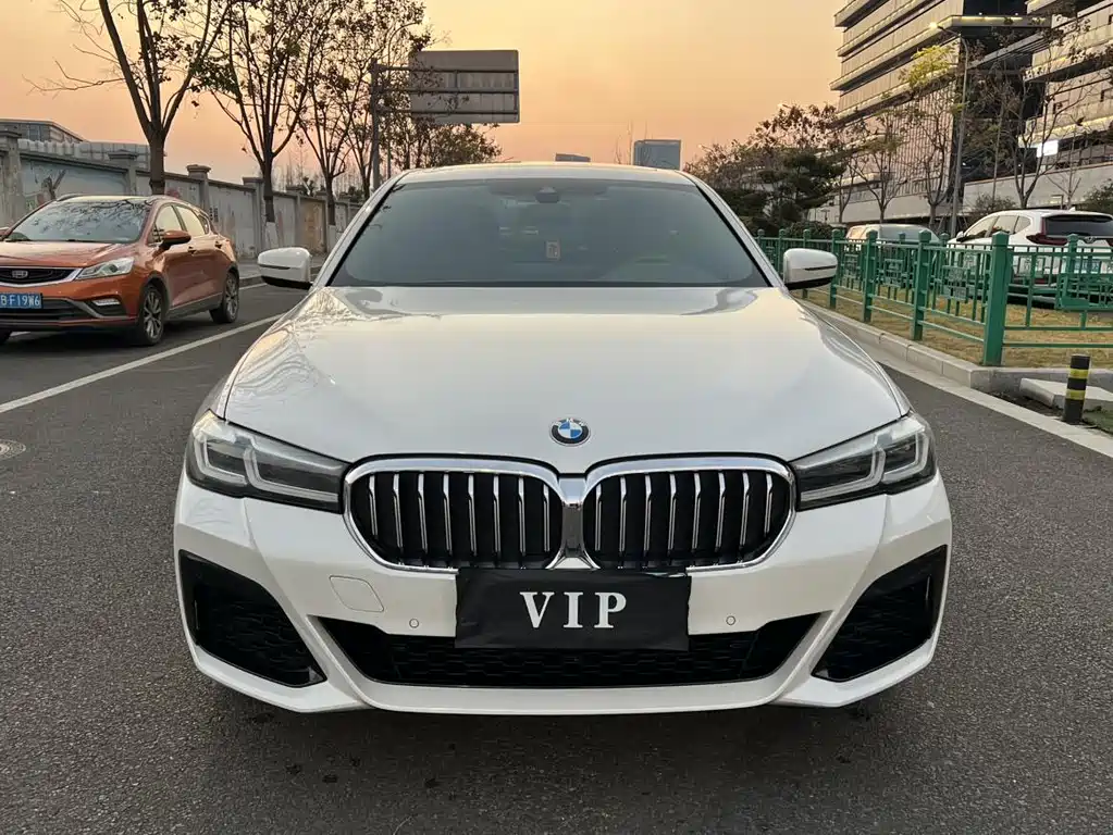 BMW 5 Series 2023
