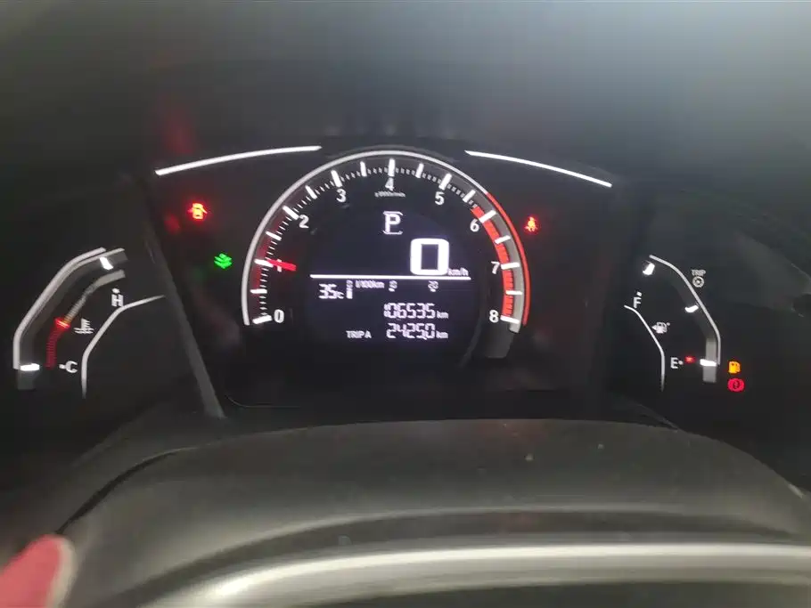 Honda Civic 2018 — фото 14