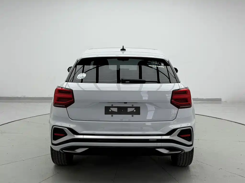 Audi Q2L 2022