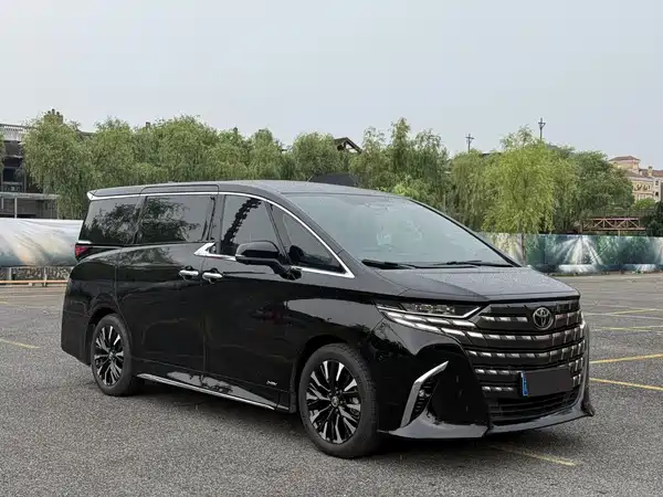 Toyota Alphard 2023