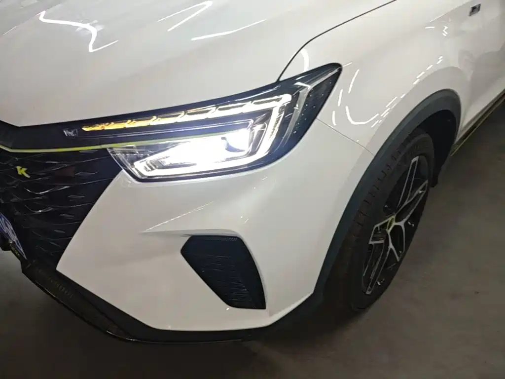 Roewe RX5 2022 — фото 24