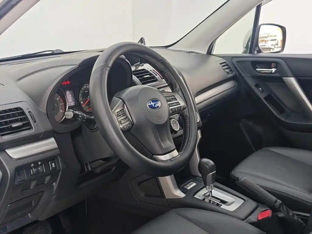 Subaru Forester 2015 — фото 22