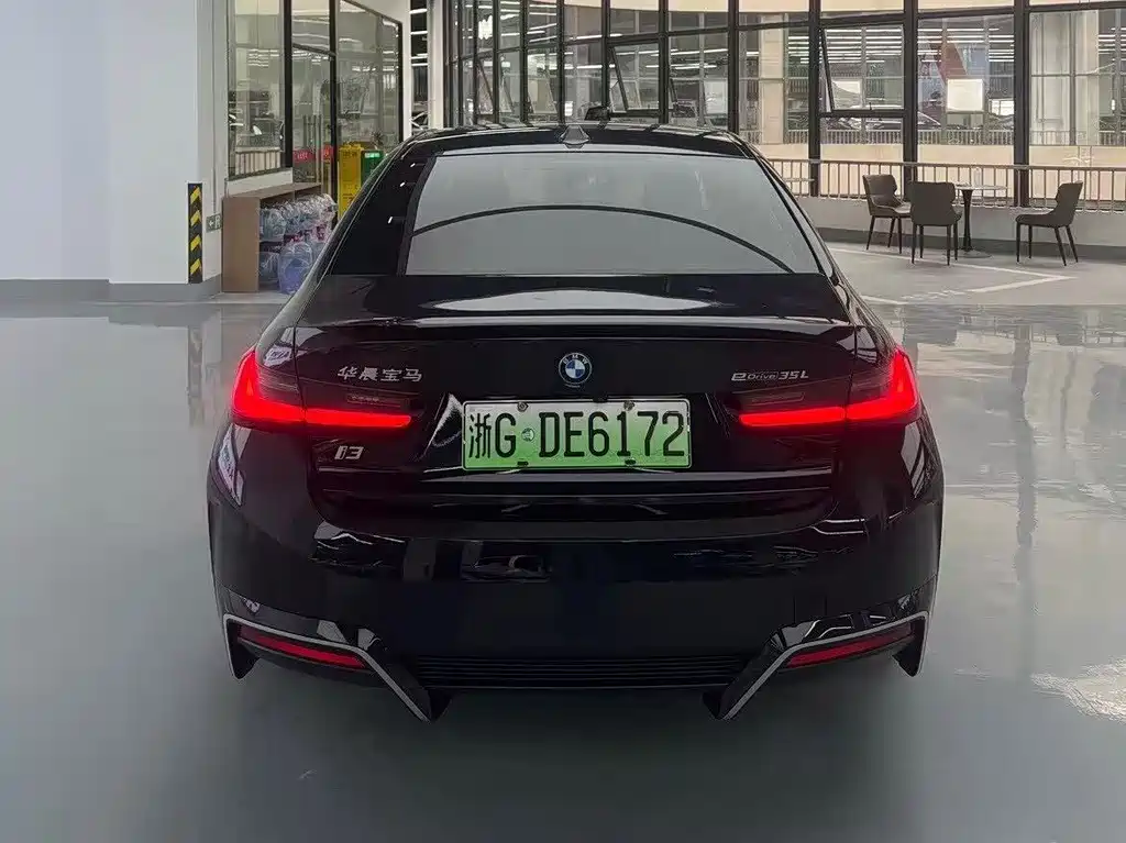 BMW i3 2023