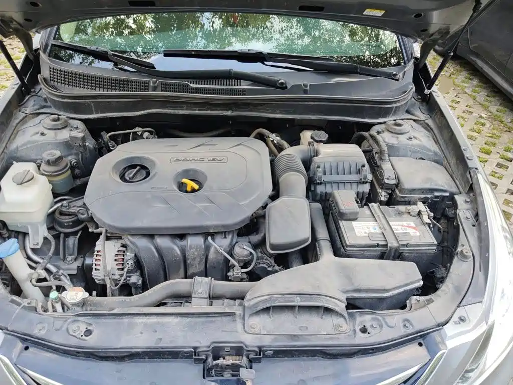 Hyundai Sonata 2014 — фото 17