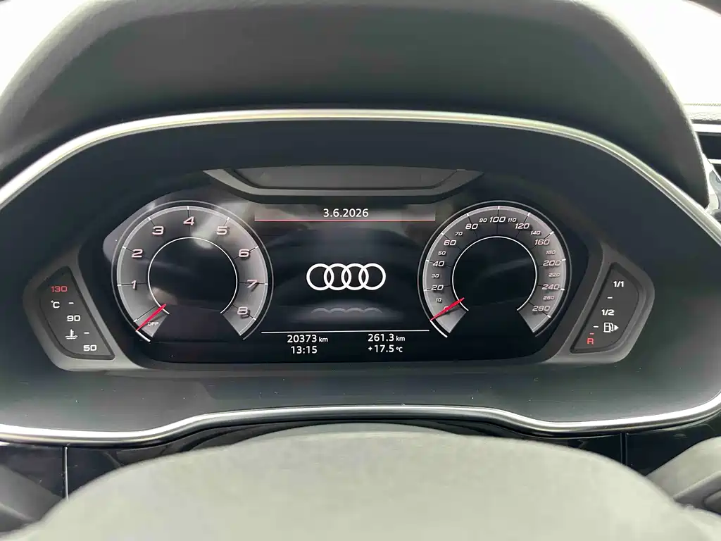 Audi Q3 2022 — фото 17