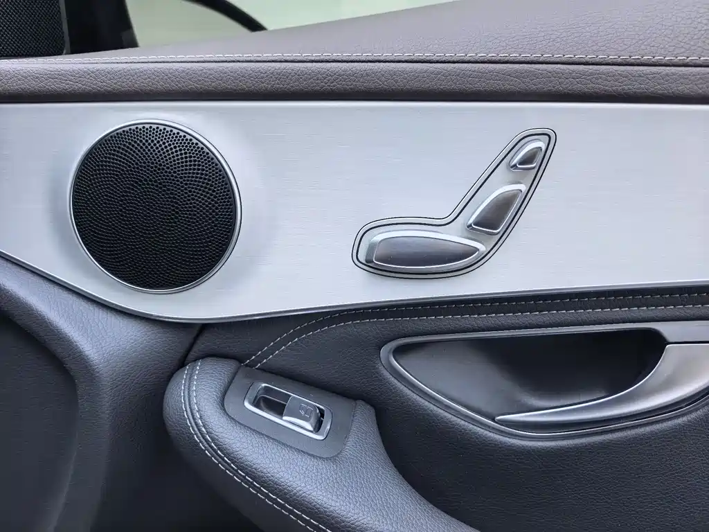 Mercedes-Benz GLC 2020 — фото 16