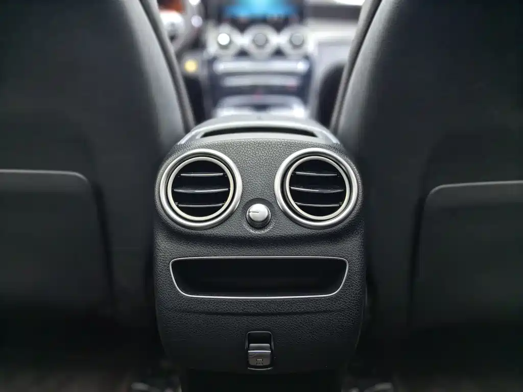Mercedes-Benz GLC 2020 — фото 19