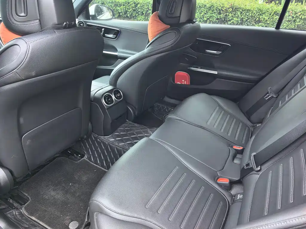 Mercedes-Benz C-Class 2022 — фото 10