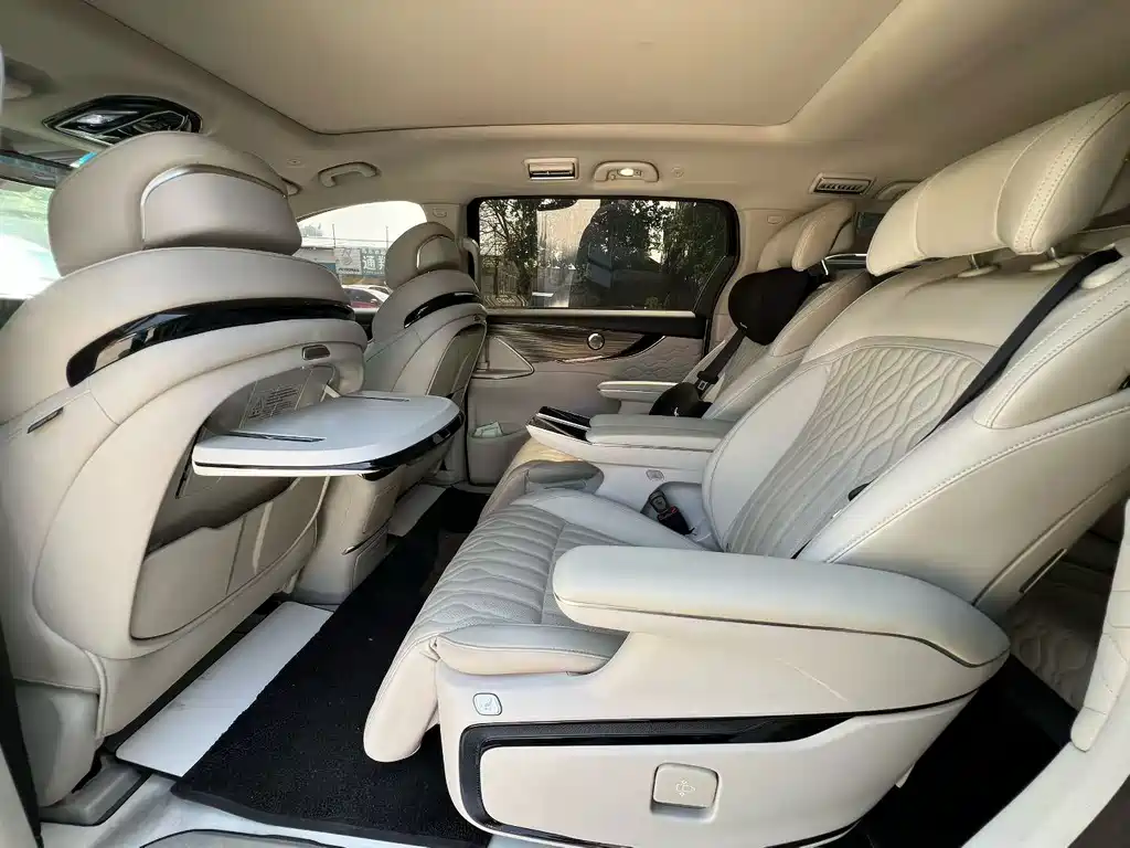 Dongfeng Forthing Xinghai V9 2024 — фото 7