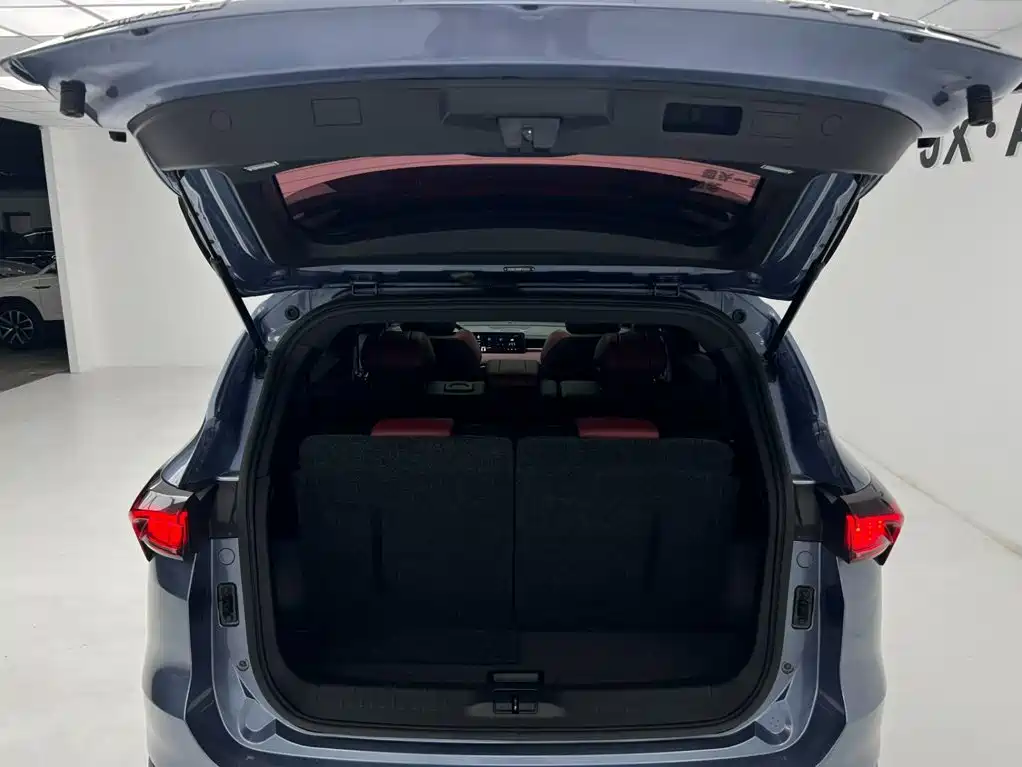 Jetour Jietu X70 PLUS 2022 — фото 21