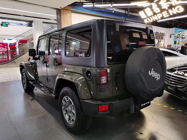 Jeep Wrangler 2015