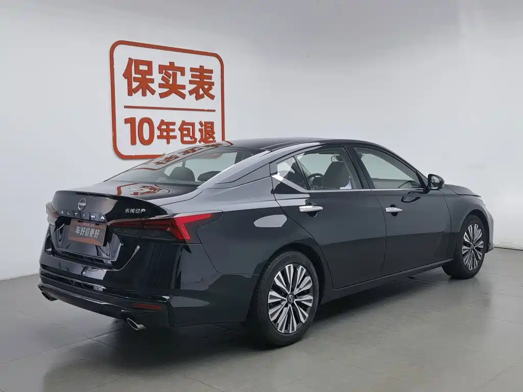 Nissan Teana 2023