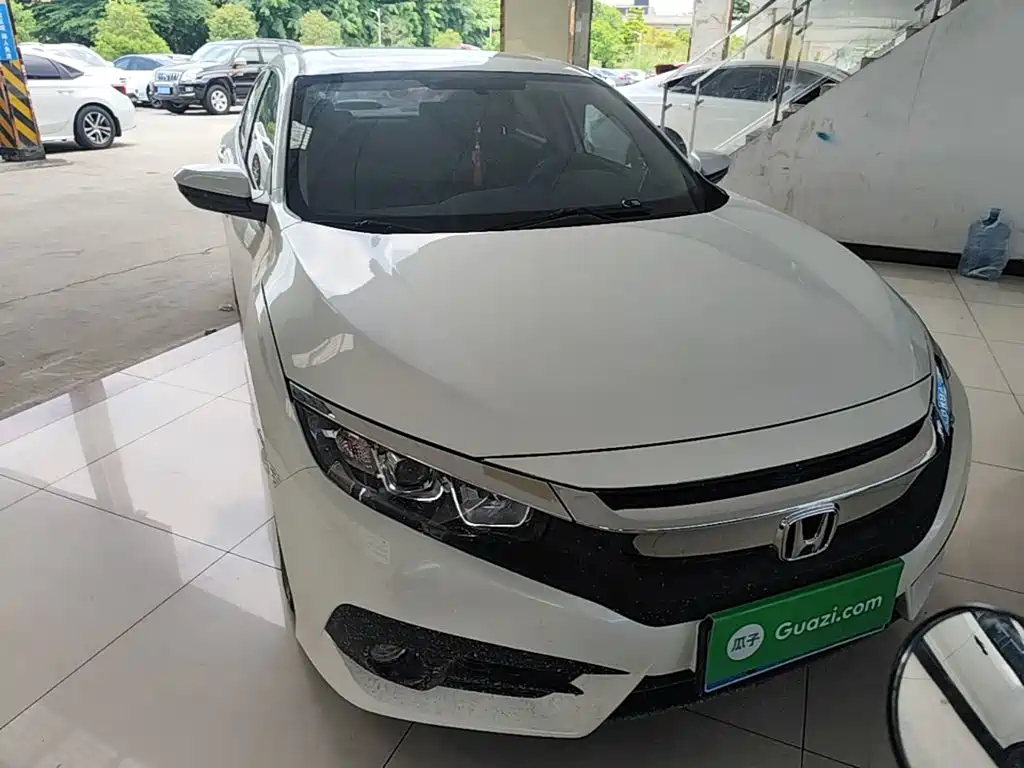 Honda Civic 2017 — фото 4