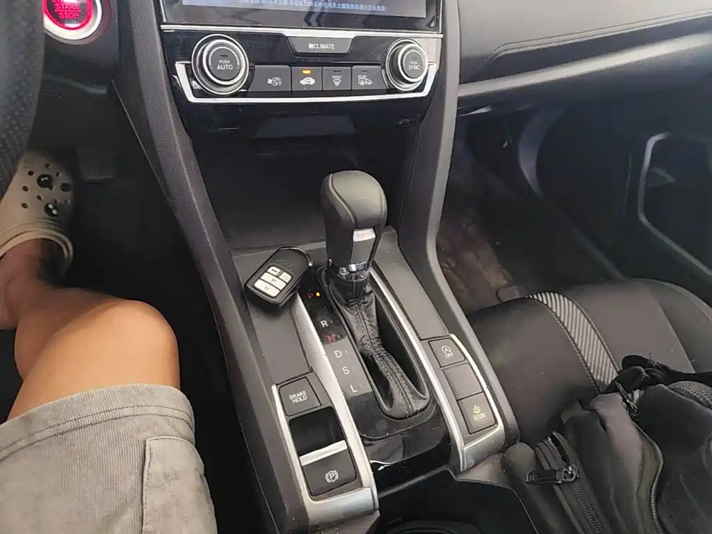 Honda Civic 2017 — фото 14