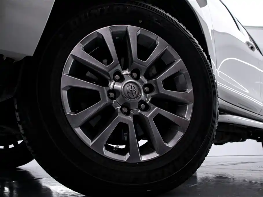 Toyota Prado 2020 — фото 16