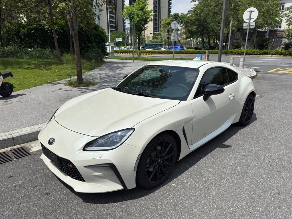 Toyota 86 2023 — фото 1