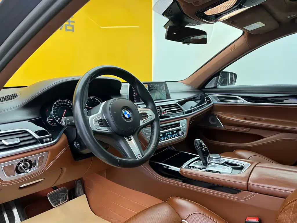 BMW 7 Series 2019 — фото 4