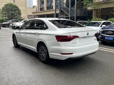 Volkswagen Sagitar 2021