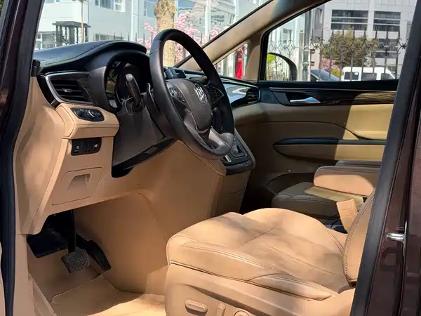 Buick GL8 2017
