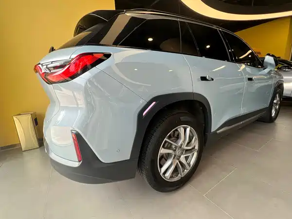 NIO ES6 2020
