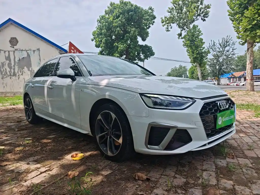 Audi A4L 2023