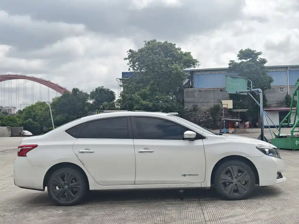 Nissan Sylphy EV 2019 — фото 6