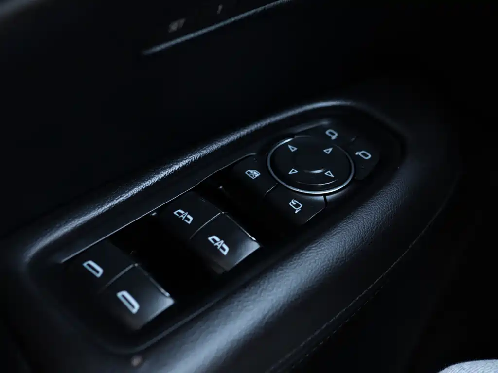 Cadillac XT5 2017 — фото 16