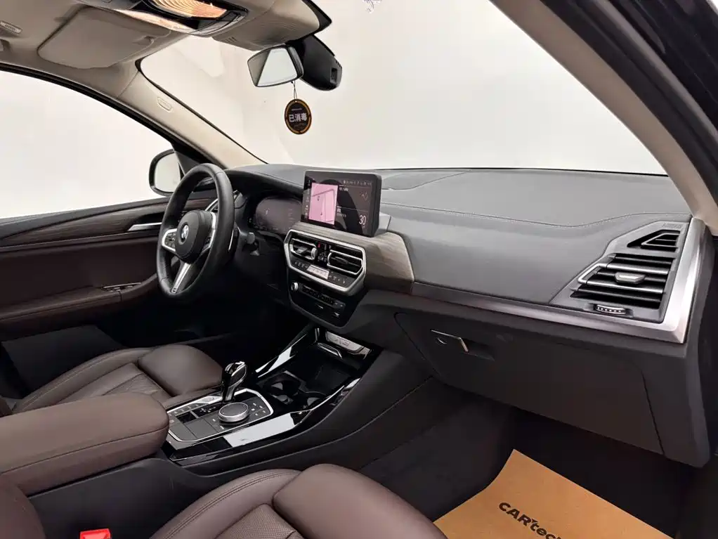 BMW X3 2021 — фото 11