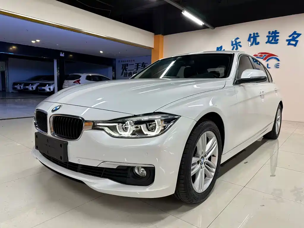 BMW 3 Series 2016 — фото 1