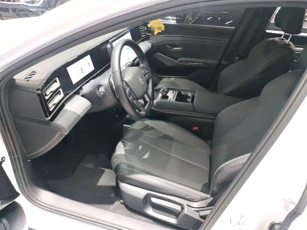BYD Qin L 2025 — фото 15