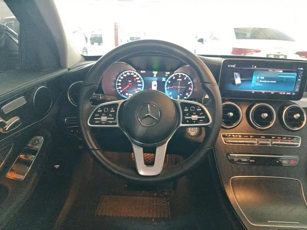 Mercedes-Benz C-Class 2019 — фото 11