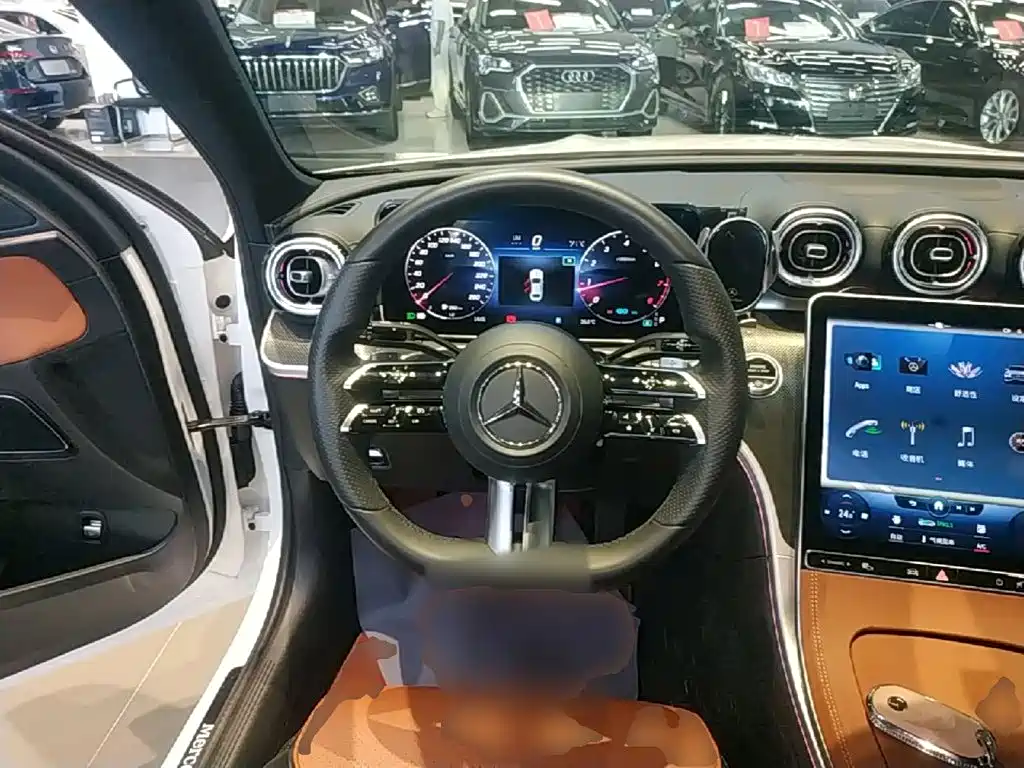 Mercedes-Benz C-Class 2022 — фото 11