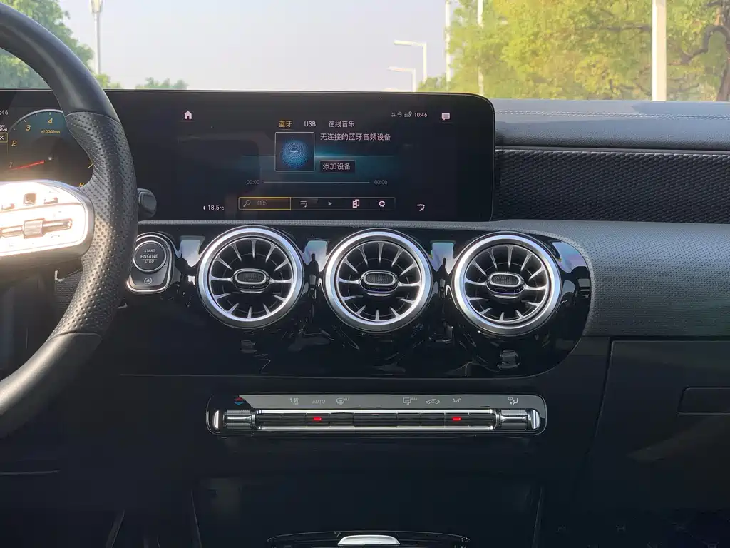 Mercedes-Benz A-Class 2023 — фото 18