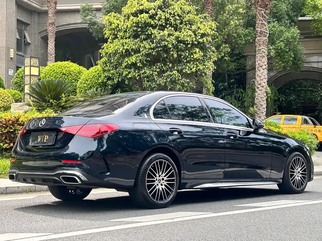 Mercedes-Benz C-Class 2023 — фото 7