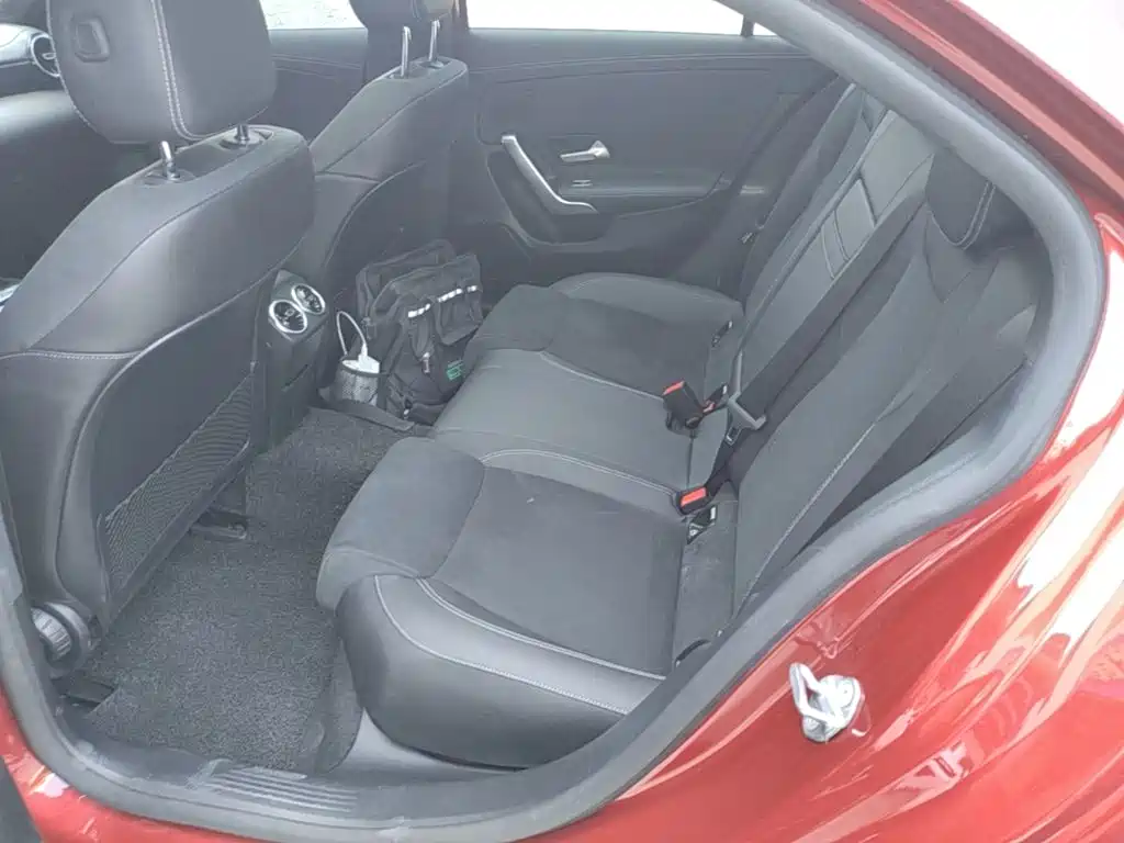 Mercedes-Benz A-Class 2019 — фото 17